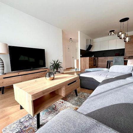 Ar Albelli House Apartment Kosice Bagian luar foto